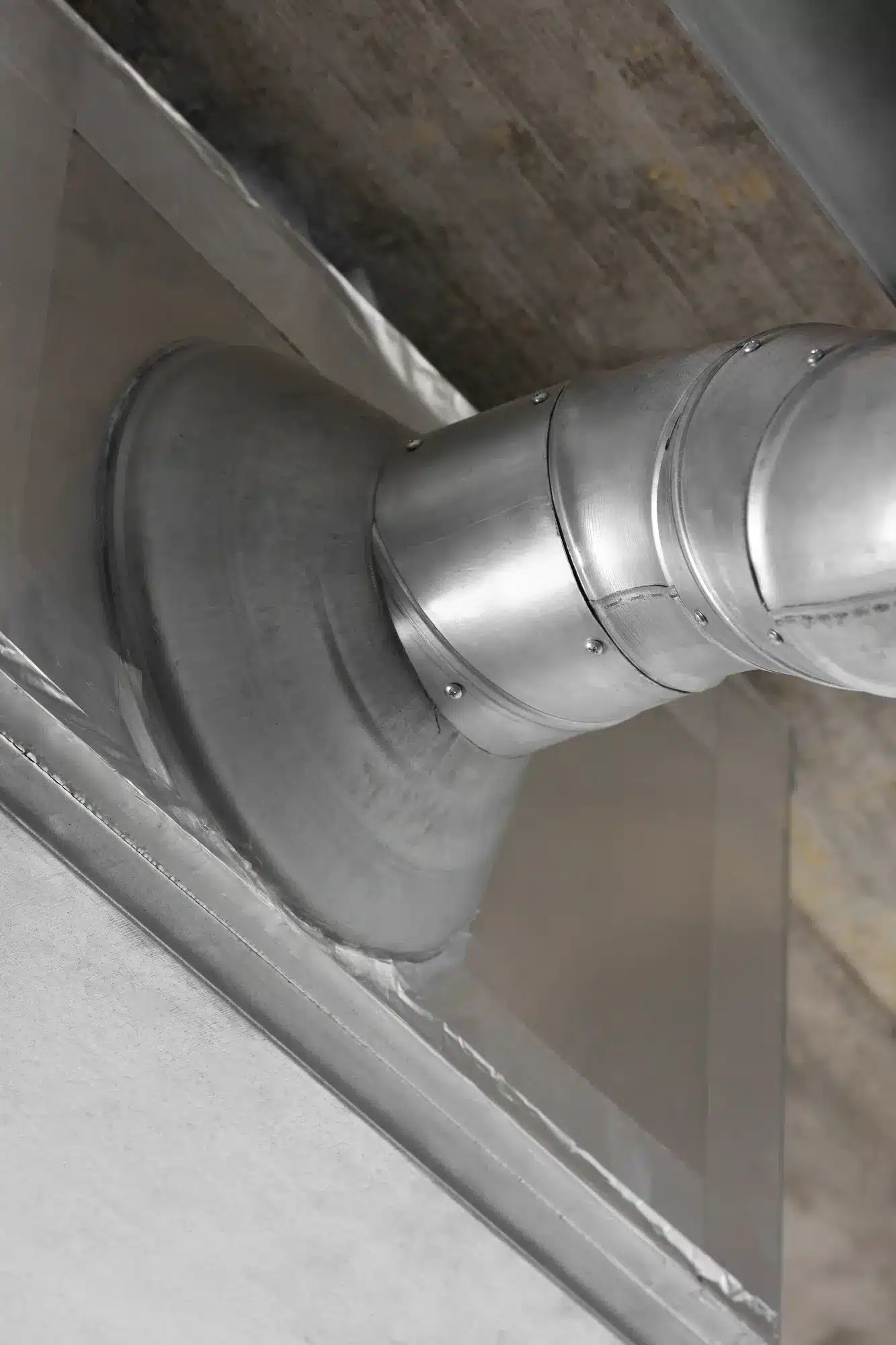 will frozen pipes thaw on their own